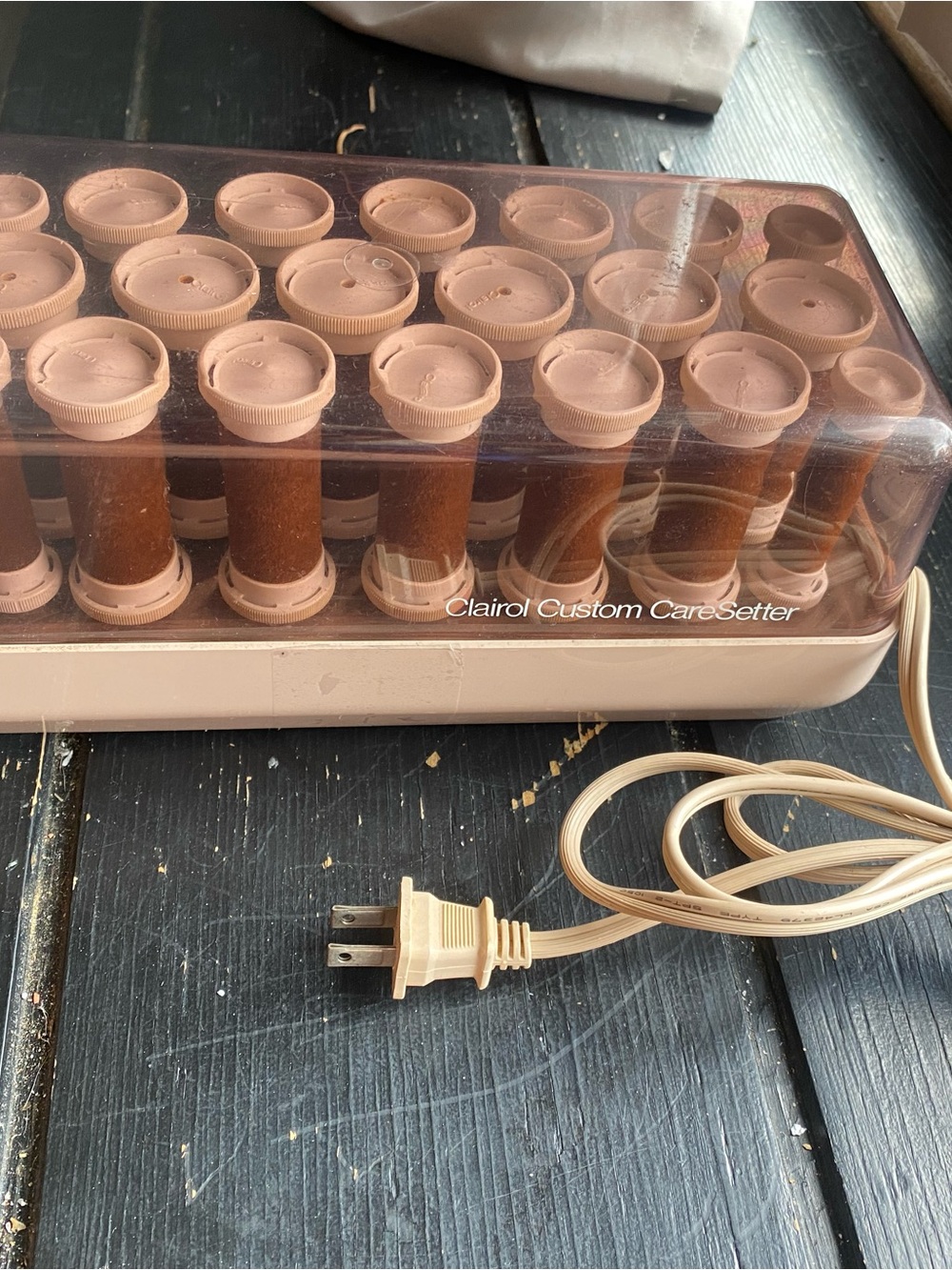 Clairol Custom CareSetter Electric Hair Rollers – Beige